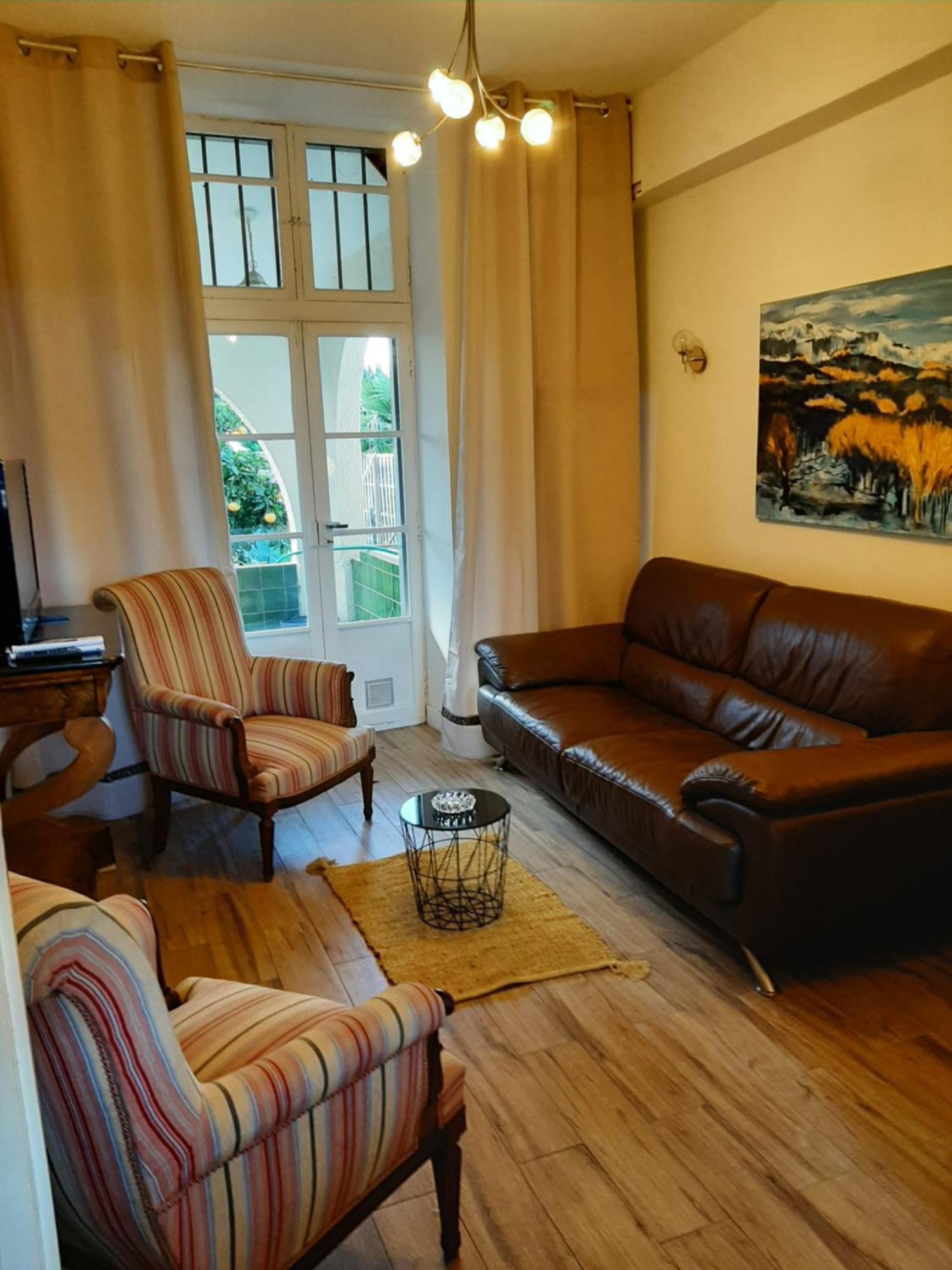 Chez Jean Villa Millas Luaran gambar